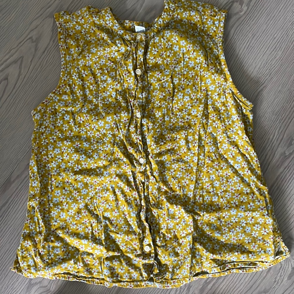 Old navy blouse